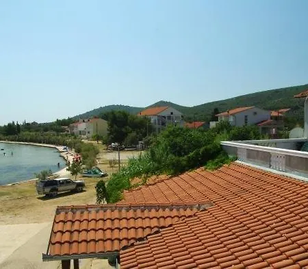 Studio In With Seaview, Balcony, Air Condition, Wifi *